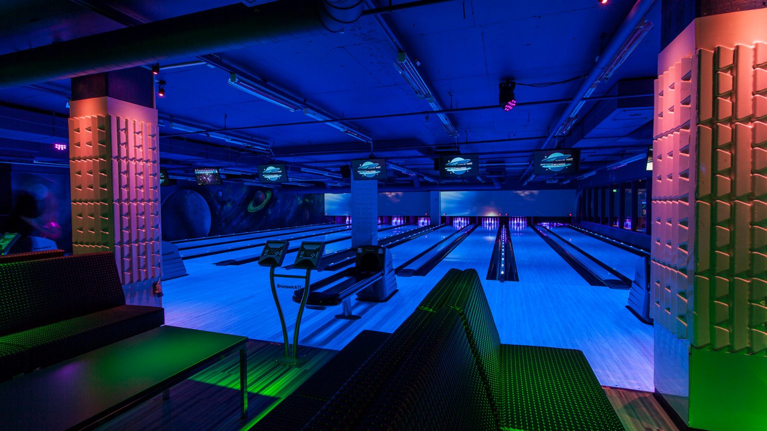 Tampere Space Bowling & Billiards